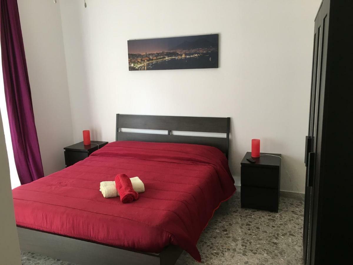 B&B Alexander Napoli Bagian luar foto