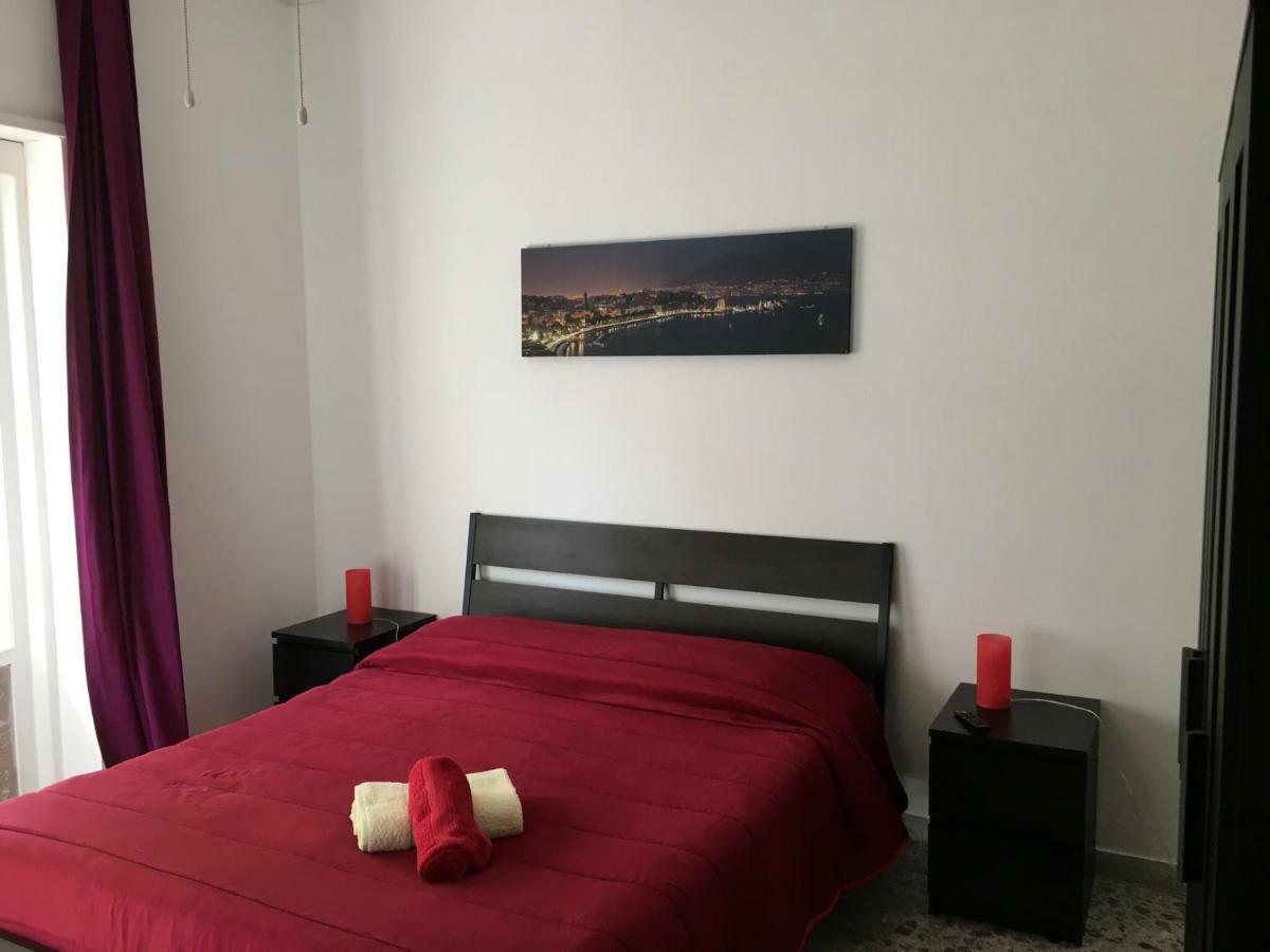B&B Alexander Napoli Bagian luar foto
